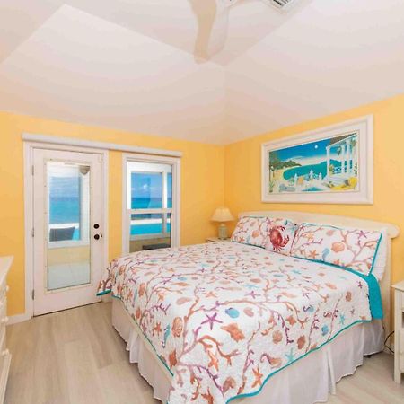 Thatch Hill - Renovated Beach House With Pool, Short Walk To The Rum Point Club Driftwood Village Exterior foto