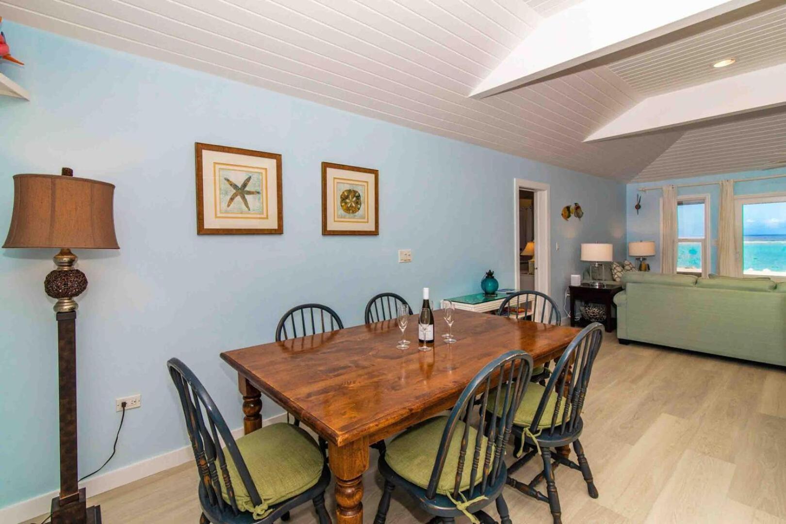 Thatch Hill - Renovated Beach House With Pool, Short Walk To The Rum Point Club Driftwood Village Exterior foto